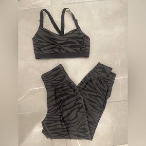 Old Navy Black Zebra Print Sports Bra and Leggings Set